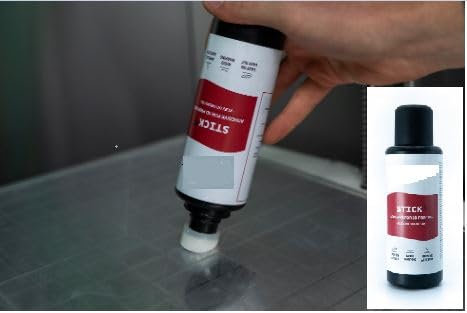 StickIT 3D - Thermoaktiver Klebstoff für den 3D-Druck in FDM-Technologie. Empfohlen für den Druck mit PLA, PET-G, ABS, HIPS, ASA, Nylon