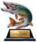 EBERiX · Angel Pokal · Wunschgravur inklusive · Trophäe mit Raubfisch-Motiv aus Acryl auf schwarzem Sockel · 10 cm leicht & stabil · personalisierbar