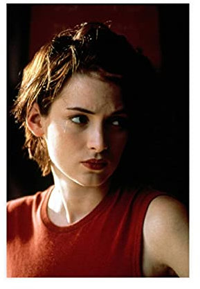 Winona Ryder Poster 9 Leinwand Poster Schlafzimmer Dekor Sport Landschaft Büro Zimmer Dekor Geschenk 30 × 45 cm Unrahmen:
