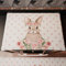 PETTI Artigiani Italiani - Coprifornello Pasquale, Coprifuochi in Stampa Digitale Pink Rabbit, 100% Made in Italy | Eleganza e Protezione per la Cucina di Pasqua