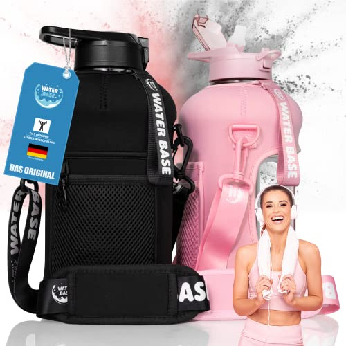 WATER BASE 2,2 l Trinkflasche mit Neoprenhülle, Seitentaschen, Strohhalm, abnehmbarem Schultergurt, Reinigungsbürste, aus BPA-freiem Tritan (Flamingo)