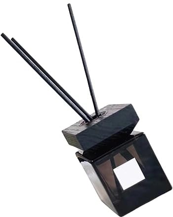 GLEAVI Refillable Aromatherapy Glass Diffuser Bottle 200ml White Wax Wood Lid and Reed Sticks Set Suitable for Home Fragrance and Essential Oils