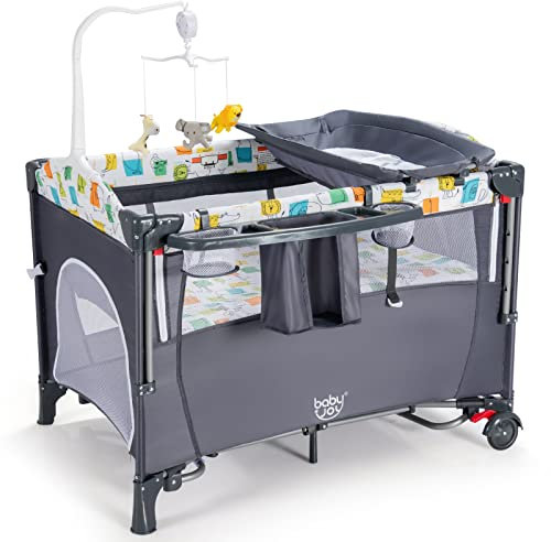 GOPLUS Cuna de Viaje Bebe 5 en 1 con Cambiador, Colchón, Juguetes Colgantes, Caja de Música, Altura Ajustable, Ruedas, Centro de Actividad, Cama Plegable para Bebé 0-3 Años, Carga 15 kg (Gris)
