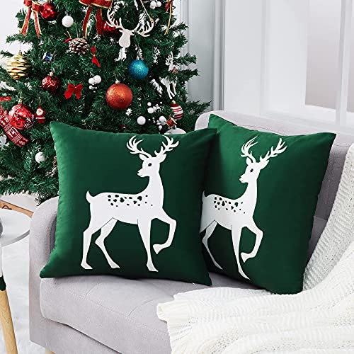 CAROMIO Weihnachtskissenbezug,Dekorativer Samt Dekokissenbezug für Wohnzimmer Schlafzimmer Sofa,Weiche Kissenhülle,Dunkelgrün,45x45cm,2er Pack