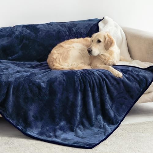Dreamzie - wasserdichte Hundedecke Flauschig - 127x152cm - Marineblau | Sherpa-Fleece · Waschbar · Decke für unterwegs, Bett, Sofa, Auto, Outdoor · Katzendecke · Weich · Wendedecke 2-in-1