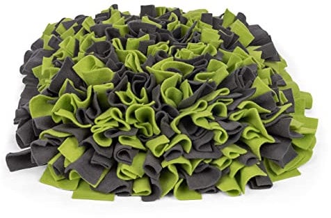 TrendPet Schnüffelteppich Schnüffelmatte für Hunde 48x48 cm 10 cm dick und rutschfest (Grün)