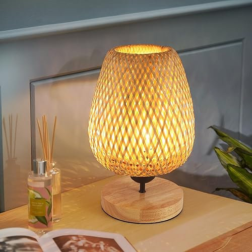 Comely Nachttischlampe mit Kabelschalter, Modern LED Tischlampe Rattan aus Bambus und Holz, Schreibtischlampe Holz mit E27-Fassung max 60W, Nachtlicht Leselampe für Schalfzimmer Kinderzimmer