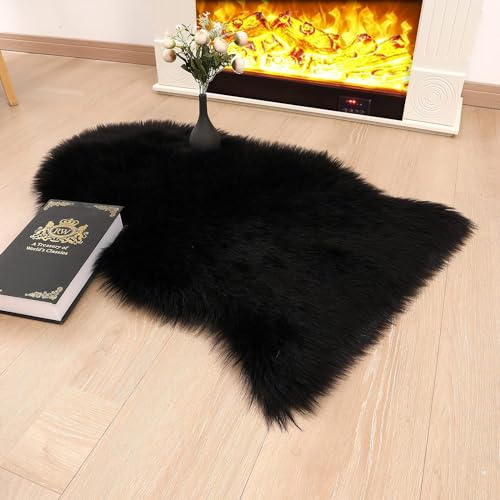 JXLOULAN Faux Lammfell Schaffell Teppich Schwarz 75x120 cm, Weicher Flauschiger Teppich Wohnzimmer Deko, Longhair Fell Lammfellimitat Carpet für Stühle Sofa Schlafzimmer Kinderzimmer