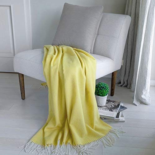 Linen & Cotton Klassische Decke Wolldecke Merino Wolle Wohndecke Kuscheldecke STONEWOLD mit Fischgrätenmuster -100% Merinowolle, Zitrus gelb (140 x 200 cm), Sofadecke Tagesdecke Überwurf Plaid Sofa