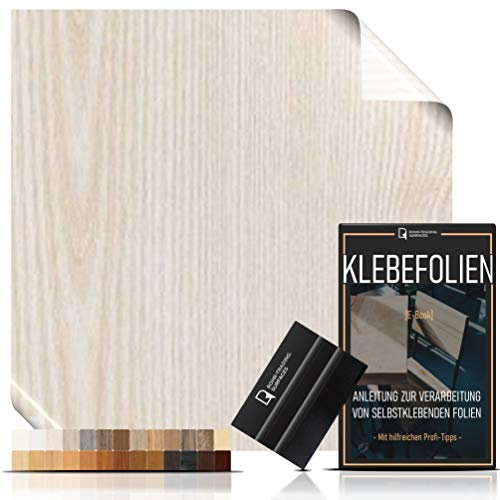 [15,44€/m²] Klebefolie in Holz-Optik - WUNSCHMAß inkl. Rakel & E-Book I Selbstklebende Holz Folie für Möbel & Küche - hitzebeständig & abwaschbar I Möbelfolie Holzdekor (WEIßESCHE, LAUFMETER x 67,5cm)