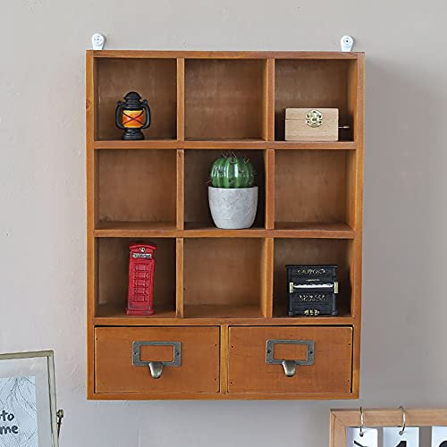 JUDEMII Holzvitrine Vintage mit 9 Fächern & 2 Schubladen aus Kiefernholz – Dekoratives Ausstellungsregal, Wandmontage/Freistehend, Kein Zusammenbau für Wohnzimmer/Büro (Braun)
