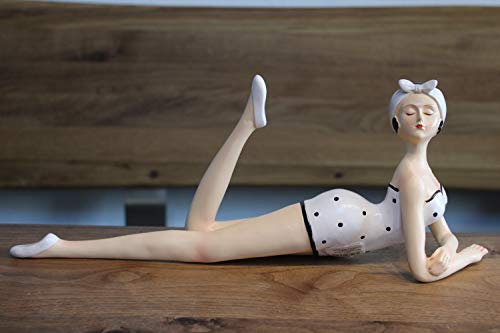 Voß_1 Figur Badelady liegend 35x9x15 cm