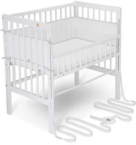 FabiMax Baby Beistellbett für Boxspringbett, TÜV geprüft 2022, inkl. Matratze und Nestchen aus Netzstoff, Buche massiv weiß, Comfort/weiß mit Punkteband