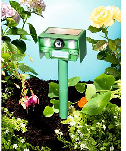 Pest Repeller - Ultrasonic Solar Powered and Motion Sensor 7m Range - Rechargable Garden Animal Repells Scarer Deterrent