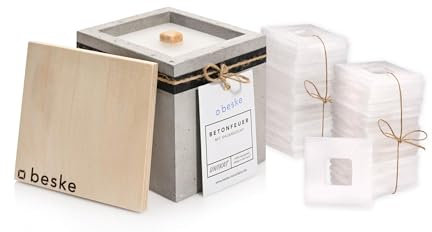 Betonfeuer® - Das Original der Beske-Manufaktur | Modell 'Kea' | 13x13x13cm mit Dauerdocht | Premium Qualität Made in Germany (Inkl. Nachfüllwachs, Löschbrett aus Holz)