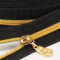 Sawoake 9m Bulk Zipper, (#5) Reißverschlüsse zum Nähen, Black Nylon Coil Zipper mit Gold zähnen, Ersatz Nähreißverschluss mit 20PCS Reißverschluss Sliders(#5 Black Gold)