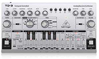 Sintetizador de línea de bajo analógico Behringer TD-3-SR con VCO, VCF, secuenciador de 16 pasos, efectos de distorsión y cadena polivinílica de 16 voces