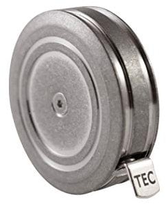 TEC Accessories Ti-Tape Mètre ruban rétractable en titane (finition délavée) 90 cm - Petit mètre ruban rétractable avec clip porte-clés amovible - Accessoires porte-clés