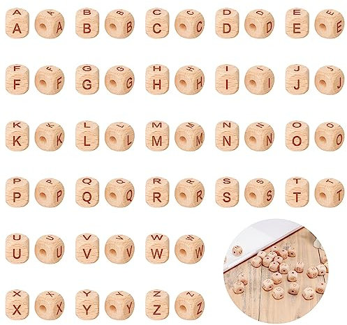 YAKLEE Buchstabenperlen 52 Stück 12x12mm Holzperlen A-Z Alphabet Spacer Würfel Buchstabenperlen zum Auffädeln Natur Holzperlen zum Basteln für Namen Armband Halskette Haarband (4mm Loch)