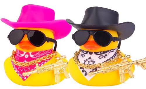 Mwmoeen Gummi Ente für Auto Armaturenbrett Dekorationen, 2 Stück gelbe Ente Auto Ornamente mit Cowboyhut Schal Sonnenbrille Goldkette und Coole Requisiten für Auto, Büro, Haus Dekoration