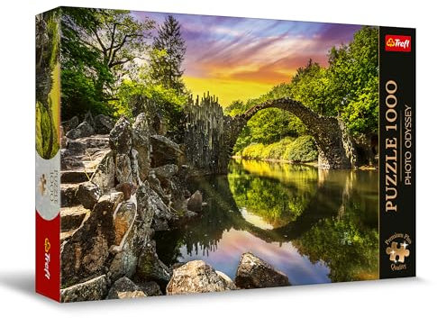 Trefl Premium Plus Quality - Puzzle Photo Odyssey: Rakotzbrücke in Kromlau, Deutschland - 1000 Elemente, Einzigartige Fotoserie, Ideale Anpassung der Teile, für Erwachsene und Kinder ab 12 Jahren