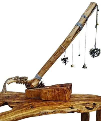 Giocattolo per gatti con mangiatoia (legno di ulivo)