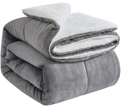 OMERAI Kuscheldecke Sherpa Extra Große Warm Dicke Flauschige Fleecedecke | 220 x 240 cm Wendbarer Sofaüberwurf für Bett und Couch, Grau