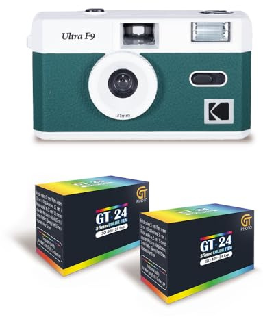 KODAK Ultra F9 - Appareil Photo Argentique Réutilisable 35mm, Objectif Fixe 31mm F/9, Flash Intégré, Chargement Facile, Rembobinage Manuel - Vert Nuit + 2 Pellicules Couleur 24 Expositions