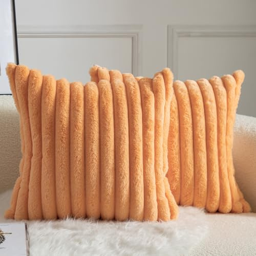 Mandioo 2er Set Kissenbezug gestreiftes Künstlich Pelz Superweich Kissen Flauschig Modern Kissenhülle Deko Sofa Wohnzimmer Schlafzimmer Kissenbezüge 45 x 45 cm Orange