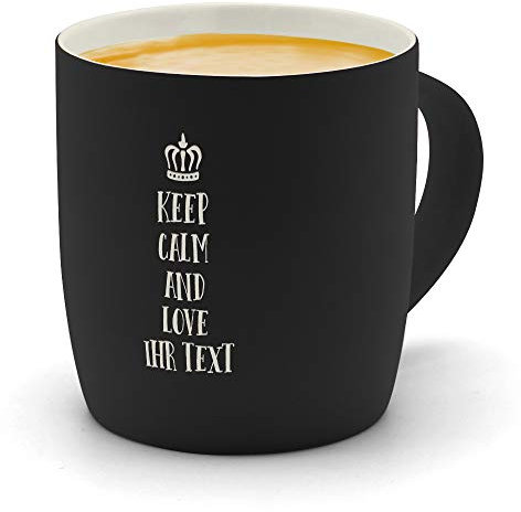 printplanet® - Kaffeebecher mit eigenem Text graviert - SoftTouch Tasse mit Wunschtext - Matt-gummierte Oberfläche - Farbe Schwarz - Motiv: Keep Calm
