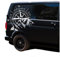 Autoaufkleber Kompass Sport Mountains 60x56cm Windrose Sticker Folie für Auto Wohnwagen Anhänger Aufkleber Selbstklebend Kfz Zubehör KX072 KX073 (Kompass weiß, Berge Silber)