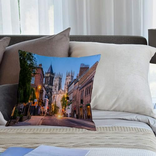 KHWEJ Kissenbezüge 50x50 cm,Gotische Einrichtung, York Minster Blick auf die a,Zierkissenbezug Cushion Cover Couch Wohnzimmer Außenbereich Deko