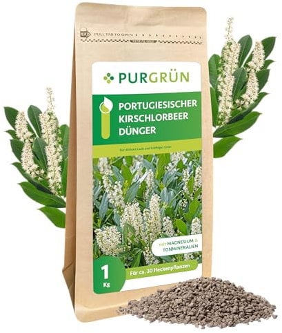 Purgrün® Portugiesischer-Kirschlorbeer-Dünger 1 kg – Extra Magnesium für sattgrüne Blätter – Fördert schnelles Wachstum für eine dichte Hecke – Feines Krümelgranulat für ca 30 Heckenpflanzen