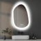 YOLEO Badspiegel mit Beleuchtung, Asymmetrischer Wandspiegel LED Badezimmerspiegel Antibeschlag großer Schminkspiegel, Berührungstaste Dimmbares 3 Farben LED-Licht, 59x90cm