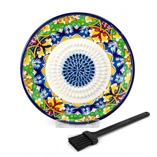 13cm Garlic Grater Hand Made and Hand Painted in Spain