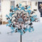 Venniy Outdoor-Windspiel, kinetische Windskulpturen und Spinner, blaue Schneeflocken-Windmühle, weihnachtliche dekorative Metall-Windräder für Hof und Garten, 38,1 cm breit, 150 cm hoch