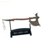 hanaiette 1 x God of War Chaos Klinge Donner Hammer Axt Schwert Waffe Modell Schlüsselanhänger mit Display-Ständer (Standardmodell 4)