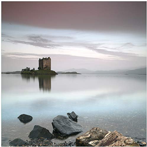 Wallario Glasbild Schloss in Schottland - 55 x 55 cm Wandbilder Glas in Premium-Qualität: Brillante Farben, freischwebende Optik