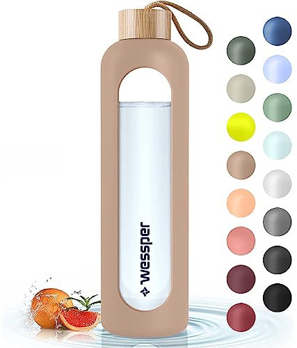 Wessper Trinkflasche Glas mit Silikonhülle, Wasserflasche mit Zeitmarkierungen, Transparente Wasserflasche aus Borosilikat Glas, Berwachung Ihrer täglichen Wasseraufnahme 1L – Beige