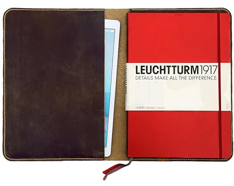 Vollnarbenleder A4+ Buchhülle Für Leuchtturm1917 Master Vintage Mit Gravur | Vollnarbenleder, Vintage Stil, Handgenäht, Für Leuchtturm1917 Master A4+, Gummibandschlitz, Gravur Möglich
