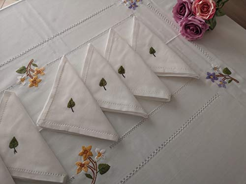 Sehr elegante Tischdecke aus Leinen-Mischgewebe (40 % Leinen, 60 % Baumwolle) mit handbestickten Blumen, 12 Stück
