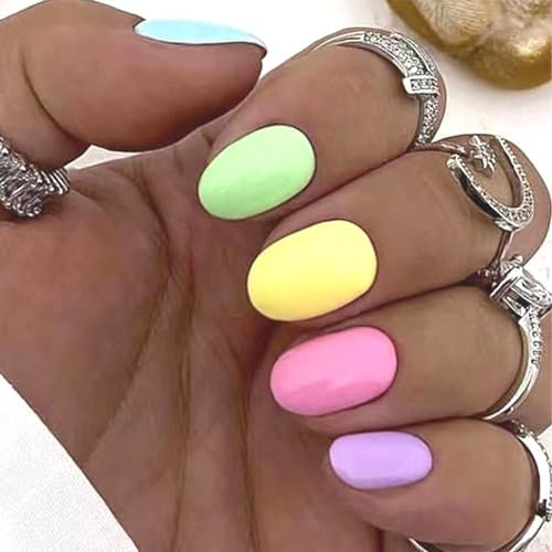 Goiern Lot de 24 faux ongles courts à pression, en acrylique, brillants, avec motifs arc-en-ciel multicolores, à presser