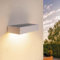 Ledvion Moderne Solar-Wandleuchte mit Bewegungssensor, Weiß, 6W, 3000K, IP65 Wasserdicht & 220 Lumen, Bewegungserkennung & Dämmerungsschalter, Energieeffizient & Wetterfest