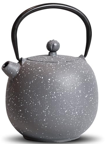 Kleine Gusseisen Teekanne, 600 ml runder Teekessel, herdgeeignet mit Teesieb, japanische Teekanne im klassischen minimalistischen Stil, emaillierte Innenseite, ideal für Kaffee