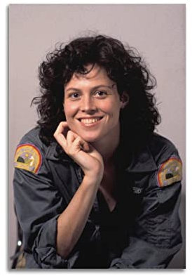 Alien 1979 Sigourney Weaver Leinwand-Poster, dekoratives Gemälde, Leinwand, Wandposter und Kunstbilddruck, modernes Familien-Schlafzimmer, Dekor-Poster, 30 x 45 cm