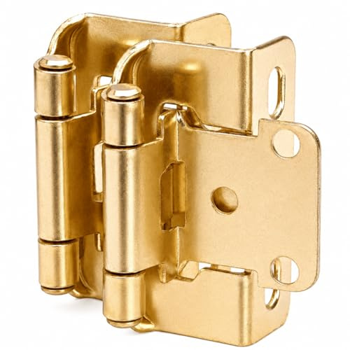 DecoBasics Schrankscharniere für Kabinentüren, 1,27 cm, gebürstetes Gold, 25 Paar, selbstschließend, halbverdeckt, für Küchentüren, mit Schrauben und leisen Stoßstangen, 50 Stück