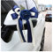 Pmnzdy 4 Stück Autoschleifen Seidenblume Simulation Blume Schleife Autoschmuck Auto Car Türgriffleiste Rückspiegel Hochzeit Stuhl Zurück für Kirche Hochzeitsauto Hochzeit Beerdigung Party Deko Blau