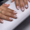 JUSTOTRY 24 Stück Mandel Nägel Zum Aufkleben Kurz mit Sterne und Cloud,Weiß French Press on Nails,Galaxy Oval Kunstnägel Fake Nails Mittel,Fingernägel Künstliche Nägel für Frauen