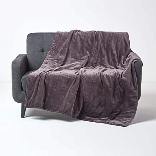 HOMESCAPES Dark Grey Velvet Throw Super Soft Thick Cotton Velvet Blanket with Handwoven Embroidered Dots and Thick Quilting Reversible Bedspread Cosy and Warm Bed or Sofa Throw, 125 x 150cm
