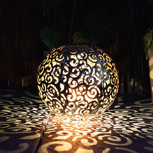 Solarleuchte Solarkugel für Außen silberfarben Stecklampe Garten orientalische Kugel, mit Lichteffekt und Erdspieß, 1x LED 3000 Kelvin, DxH 18,5x54 cm